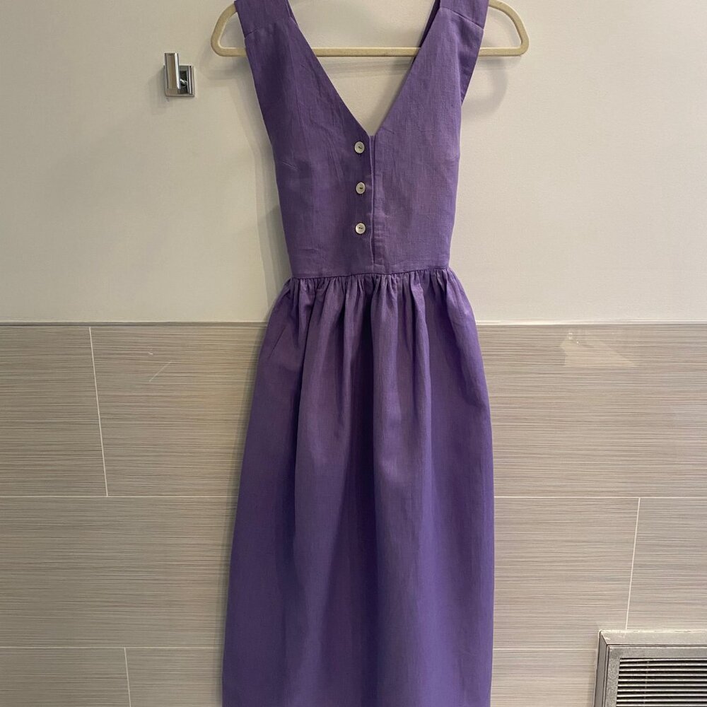 Sleeveless Purple Maxi Dress with Cross-Back Detail - Picture 3 of 8